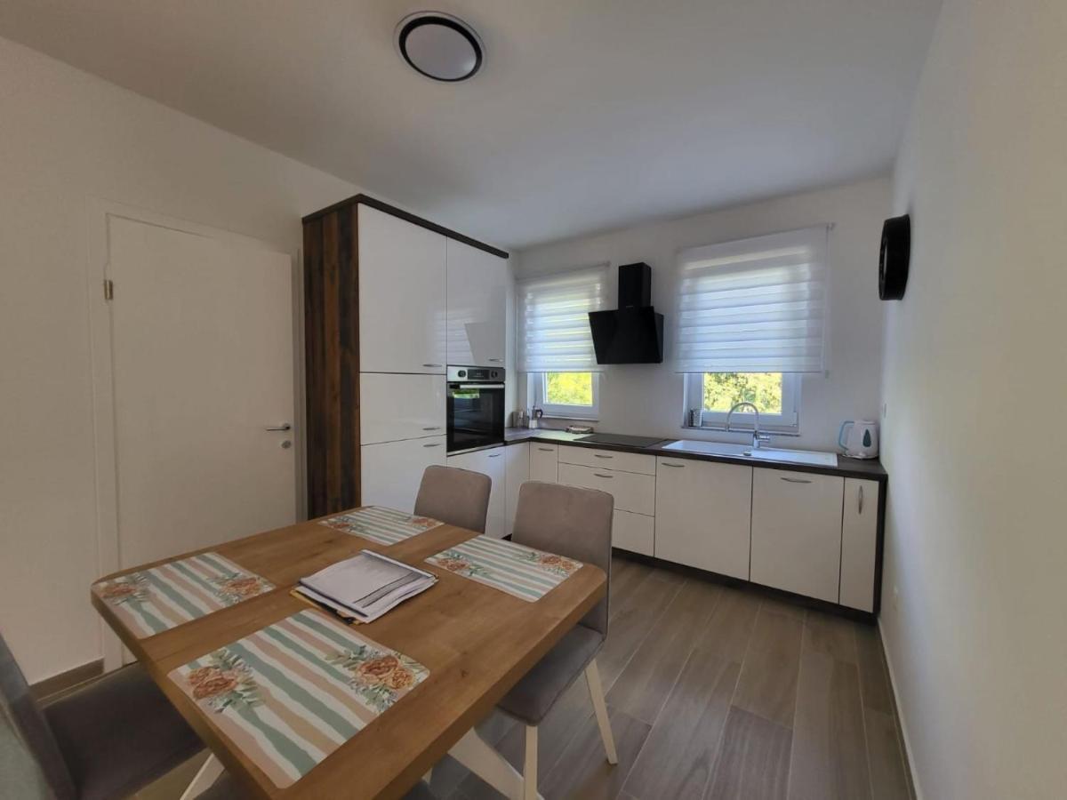 Apartment Prejac By The Beach มาลินสกา ภายนอก รูปภาพ