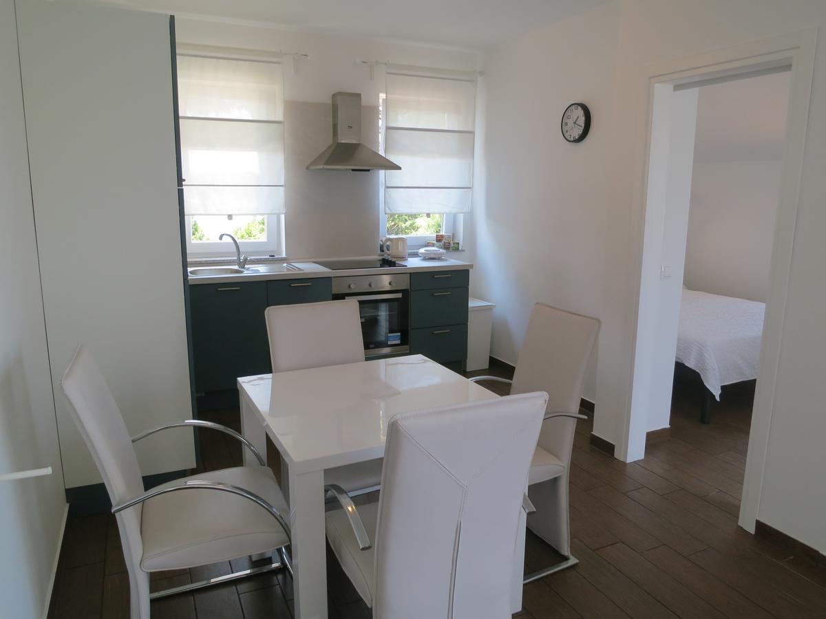 Apartment Prejac By The Beach มาลินสกา ภายนอก รูปภาพ